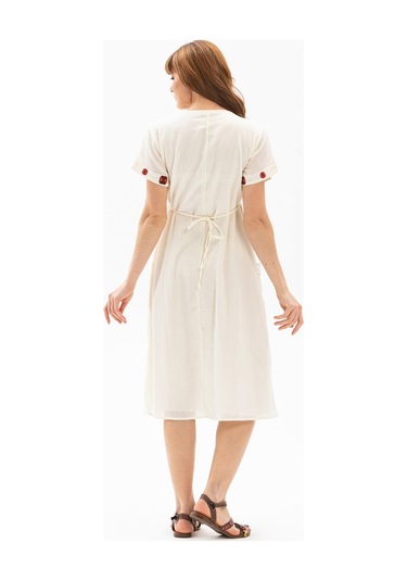 Kısa Kol Şile Bezi Melek Midi Boy Elbise Krem Krm