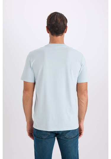 DeFacto %100 Pamuk New Regular Fit Bisiklet Yaka Basic Düz Kısa Kollu Tişört V7699AZ25SPBE506 DeFacto %100 Pamuk New Regular Fit Bisiklet Yaka Basic Düz Kısa Kollu Tişört V7699AZ25SPBE506