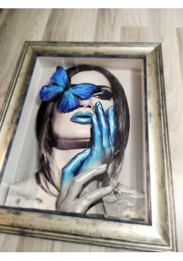 Mavi Kelebekli Kız 35 X 50 Rölyef Tablo