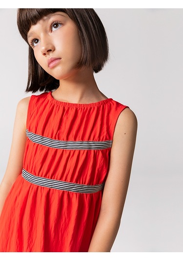 Sheshe Büzgülü Kırmızı Kolsuz Kız Çocuk Elbise Renkli