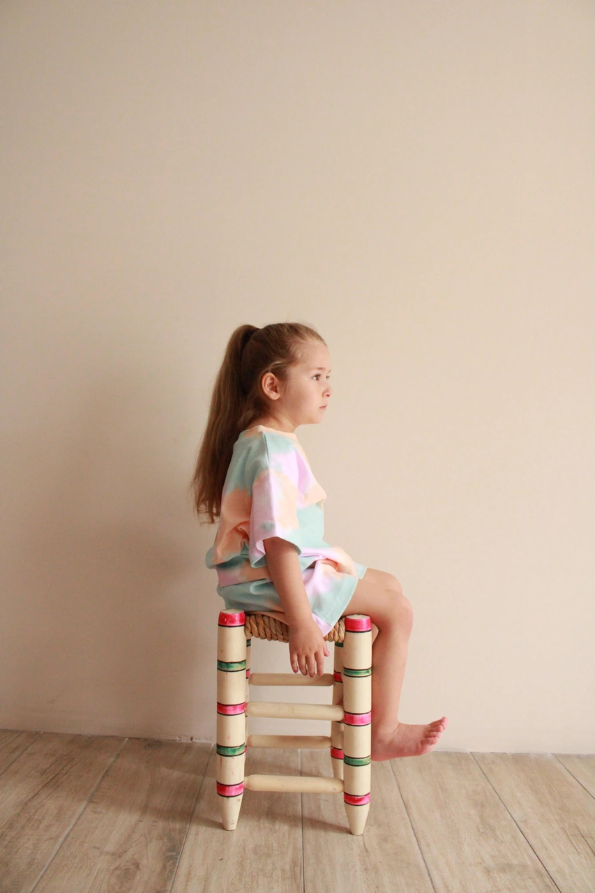 Batik Desenli Kalp Nakışlı Şortlu Takım Çok Renkli