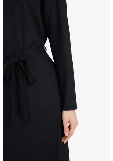 Defacto Regular Fit Bisiklet Yaka Bağlamalı Uzun Kollu Maxi Elbise D9063ax25spbk81 Siyah