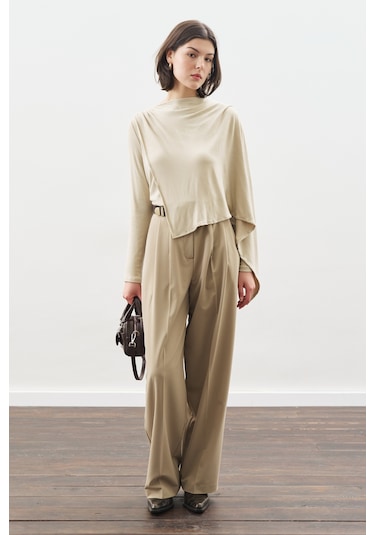 Şal Detaylı Dökümlü Bluz Taş Taş