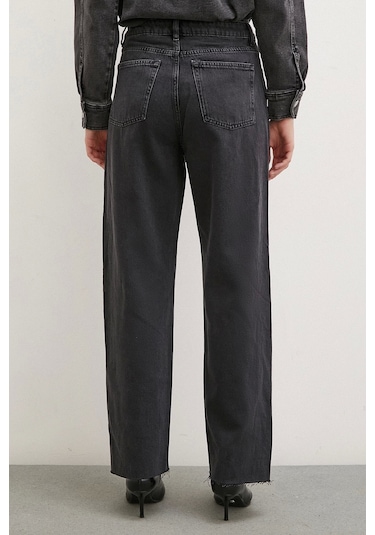 Never More Yüksek Bel Kesik Paça Mom Jean Siyah Siyah