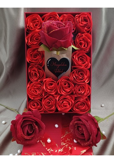 İnci Mode Hoşgeldin Bebek 18+1 Çiçekli Kutu Hediyelik Çiçek Kutusu Kırmızı Doğum Hediyesi Bebebk Loh