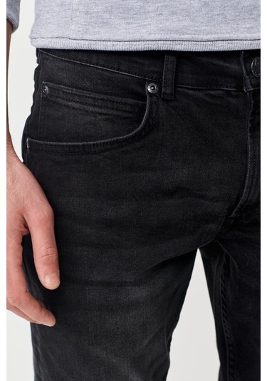 Lee Erkek Jean Pantolon Siyah L719ızhl L719 Luke Slim Tapered 24kmc8000009 Mc80001 Siyah