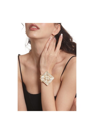 Kadın Lak Altın Renk Kaplama Ayarlanabilir Açık Bant Örgü Dokulu Geometrik Figürlü Bileklik Altın