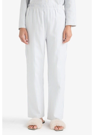 Defacto Pijama Takımı Regular Fit Çizgili Uzun Kollu Üst Uzun Alt-fall İn Love E7252ax25aube302 Mavi Defacto Pijama Takımı Regular Fit Çizgili Uzun Kollu Üst Uzun Alt-fall İn Love E7252ax25aube302 Mavi