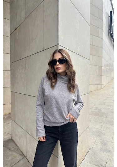 Kadın Gri & Pudra Tonlu Kendinden Desenli, Yumoş Kumaş, Uzun Kol, Düğme Detaylı, Boğazlı Bluz Pudra