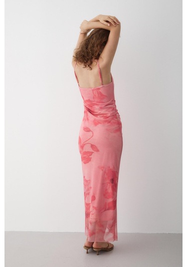 Pembe Yan Drapeli Çiçek Desenli Elbise Pembe