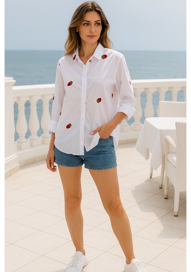Kadın Çilek Desenli Beyaz Pamuk Gömlek Ekru