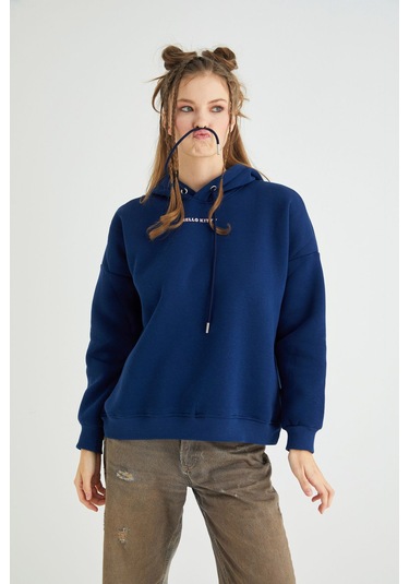 Hello Kitty Lisanslı Kapüşonlu Kalın Sweatshirt Renkli