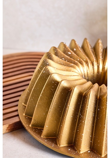 Cake Pro Döküm Yıldız Gold Kek Kalıbı Gold