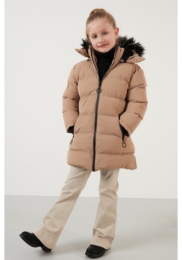 Lela Yakası Suni Kürklü Peluş Astarlı Çıkarılabilir Kapüşonlu Dar Kesim Kışlık Kız Çocuk Mont 5760002 Vizon
