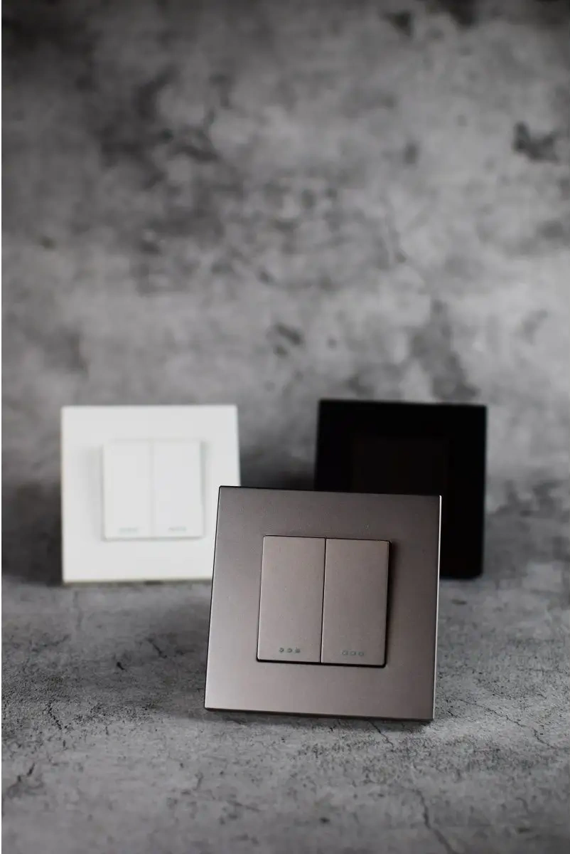 Vo'stabl Gri, Aydınlatmasız Çift Düğmeli Anahtar 154083771