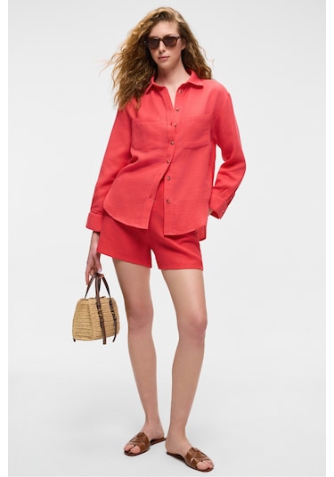 Rea Kadın %100 Pamuk Müslin Kumaş Rahat Kesim Düğmeli Regular Fit Nar Çiçeği Gömlek