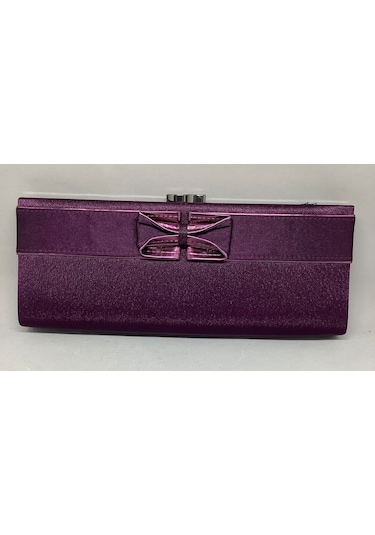 Noemi Saten Clutch