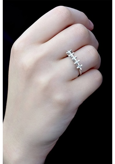 0.20 Ct. Beştaş Pırlanta Yüzük 8 Ayar