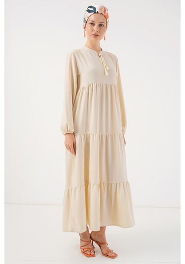 1627 Yaka Bağcıklı Tesettür Elbise - Krem