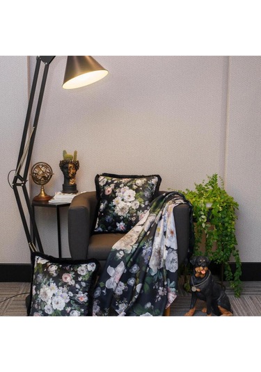 Siyah Çiçek Kadife Yastık/kırlent Dolgu Boncuk Elyaf, Ulusl. Yıkama Ve Solmama Sertifikası Çok Renkli