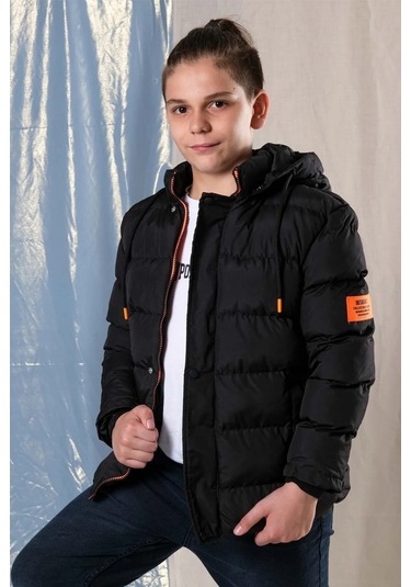Kapüşonlu İçi Polar Astarlı Erkek Çocuk Şişme Mont Siyah