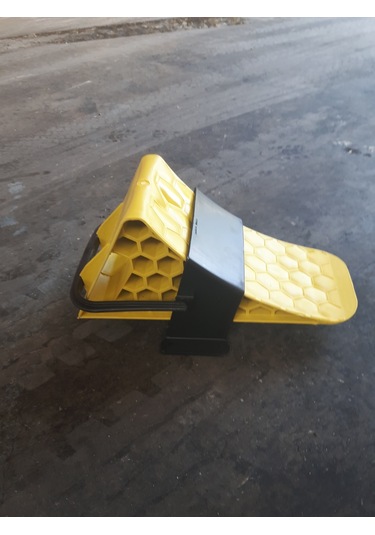 Tır Teker Takozu Plastik Ağır Tip