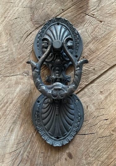 DÖKÜM PİRİNÇ ANTİK OKSİT SİYAH AHŞAP KAPI TAK TAK KAPI TOKMAGI