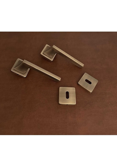 Karo Mat Antik Sarı Kare Rozetli Zamak Oda Kapı Kolu 1 Takım