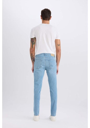 DeFacto Carlo Skinny Fit Ekstra Dar Kalıp Normal Bel Ekstra Dar Paça Jean Pantolon D0025AX25SPNM39 DeFacto Carlo Skinny Fit Ekstra Dar Kalıp Normal Bel Ekstra Dar Paça Jean Pantolon D0025AX25SPNM39