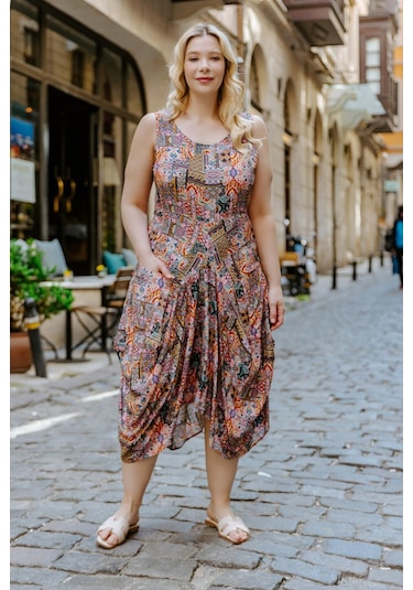 Otantik Desenli Bağcıklı U Yaka Büyük Beden Elbise Desenli