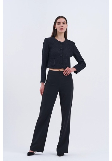 Trend Kadın Şıklığın En Modern Hâli İle Tanışın Yeni İkili Takım Siyah