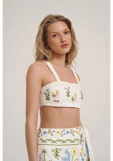 Ollacollection Nakış Detaylı Crop Bluz Ekru