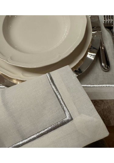 Lina 4 Kişilik Amerikan Servis & Peçete Gümüş