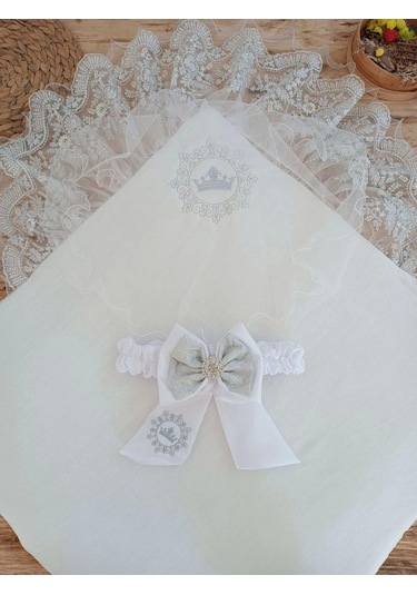 Yenidoğan Titi Taç Nakışlı Plazma Taşlı Güpürlü Çift Fiyonk Duvaklı Trilüks Kundak Bebek Battaniyesi Gümüş