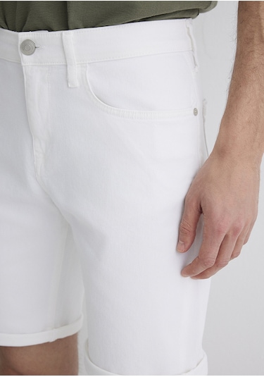 Mavi - Brian Comfort Beyaz Jean Şort 0418423856 Koyu Sarı
