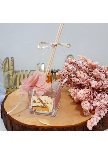 20 Adet Kare Altın Kapaklı Kolonya Şişesi nikah Şekeri