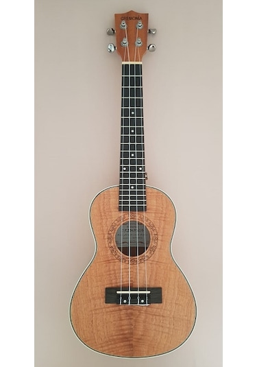 Cremonia Au77Lab-23 Concert Ukulele