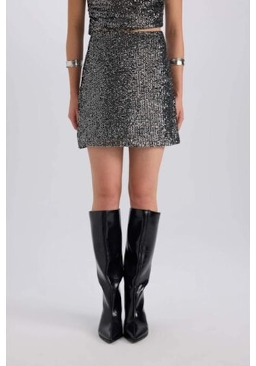 DeFacto A Form Yüksek Bel Payetli Kumaş Mini Etek E1711AX24WNBK81 Siyah DeFacto A Form Yüksek Bel Payetli Kumaş Mini Etek E1711AX24WNBK81 Siyah