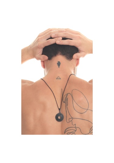 Erkek Siyah Oksit Kaplama Spiritüel Simge Uçlu Kolye Siyah