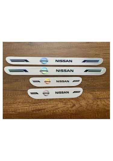 Nissan Aynalı Kapı Eşiği 4'lü Set