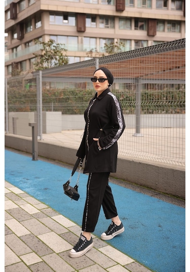 Tesettür Eşofman Takımı Fermuarlı Ikili - Tunik Pantolon Siyah - Beyaz 474 Siyah - Beyaz