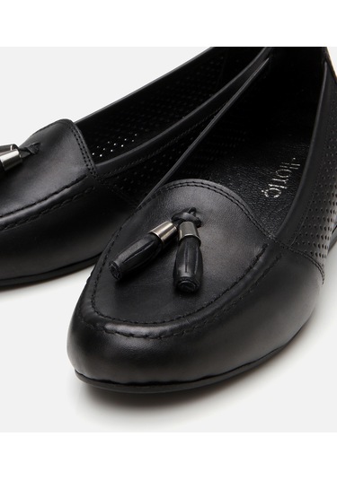 Hotiç Kadın Deri Siyah Püsküllü Dolgu Topuklu Ayakkabı 01ayh309750a100 Siyah