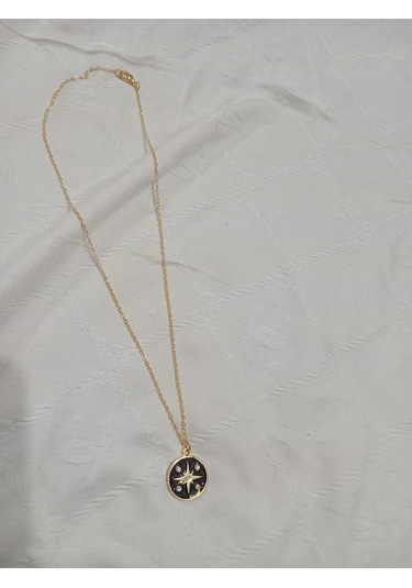 Yuvarlak Siyah Kuzey Yıldızı Kolye Siyah