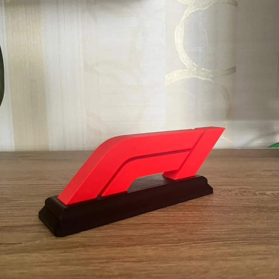 F1 Logo Heykeli Formula 1 Temalı Masa Üstü Aksesuar 0