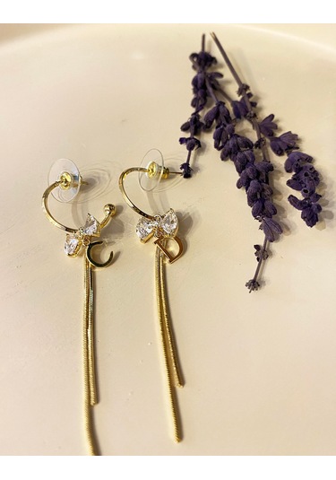 Kadın Harf Ve Fiyonk Detay Çelik Sallantılı Küpe Gold