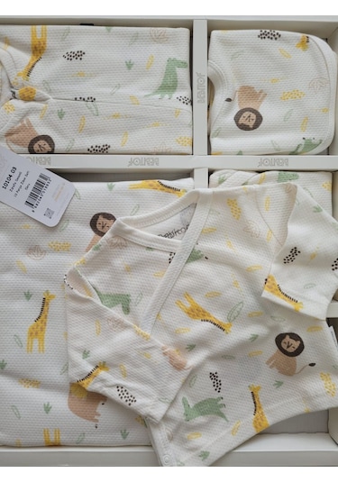 Incibaby 10'lu Erkek Bebek Hastane Çıkışı Zürafa Desenli Beyaz