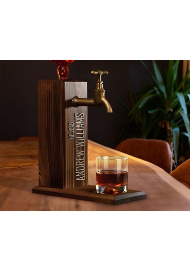 Bk Gift Kişiye Özel Kabartma İsimli Babalar Günü Tasarımlı Musluklu Ceviz Ahşap Şarap Standı, Viski Çeşmesi, Babaya Hediye, İçecek Dispenseri-8