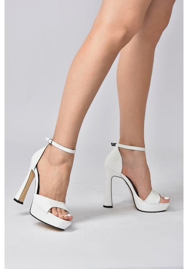 Fox Shoes Beyaz Platform Kalın Topuklu Kadın Ayakkabı K404580109