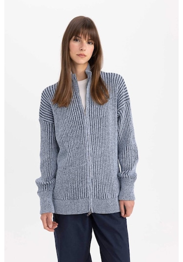 DeFacto Regular Fit Dik Yaka Fermuarlı Triko Hırka C3696AX24SPNV207 Lacivert DeFacto Regular Fit Dik Yaka Fermuarlı Triko Hırka C3696AX24SPNV207 Lacivert