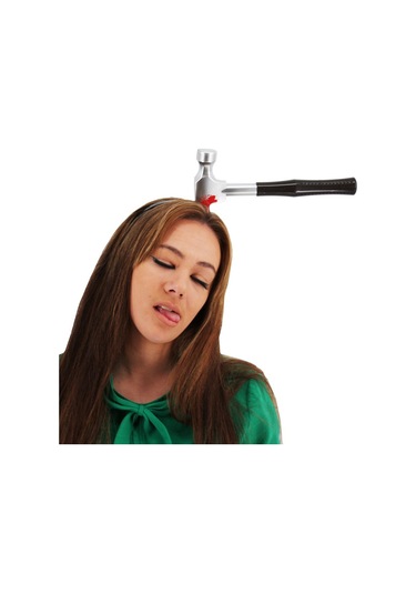 Kafaya Saplanmış Kahverengi Saplı Çekiç Şaka Tacı Tdrtr